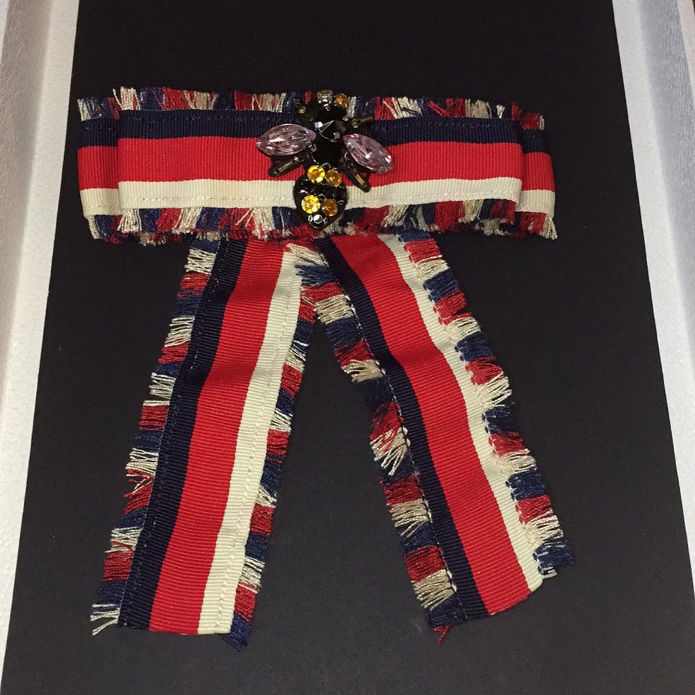 Bee Embezzled Brooch